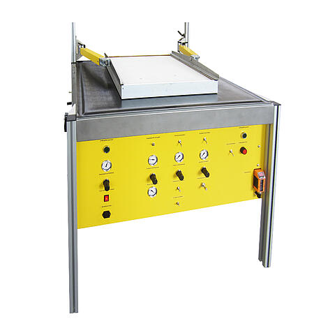 AFS 155 HEPA-Filter &Ouml;lfadentest-Pr&uuml;fstand, Vorderansicht